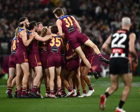Brisbane Demolish Collingwood to Claim Championship Battle Against The Cats